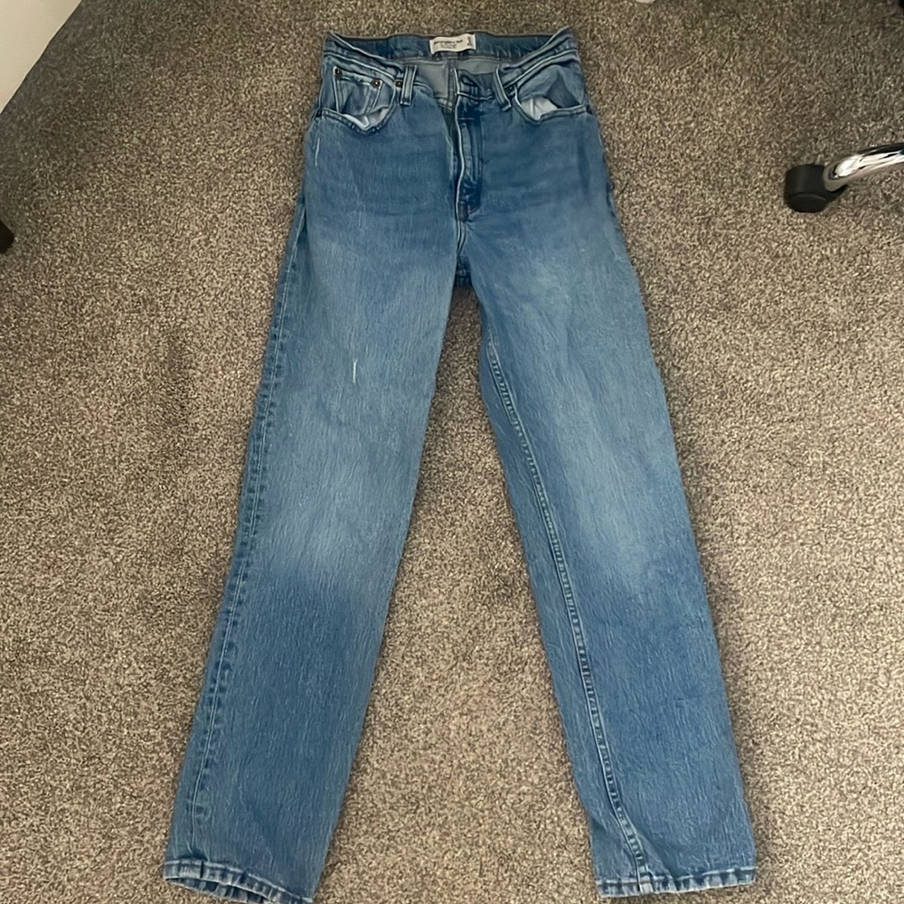 Abercrombie and Fitch 90’s Straight Leg Jeans